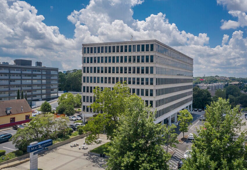 More Photos Of 1800 Peachtree St NW, Atlanta Loft Creative Space For Lease