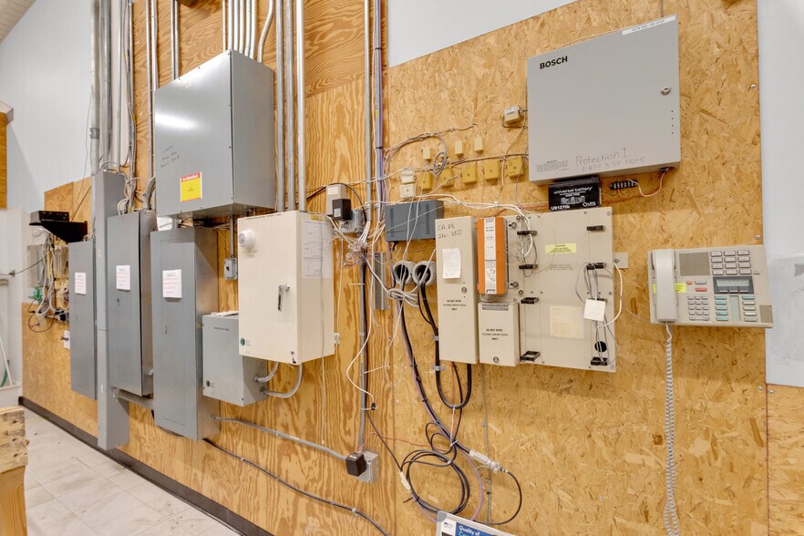 More Photos Of 1781 Stefko Blvd, Bethlehem Freestanding For Lease