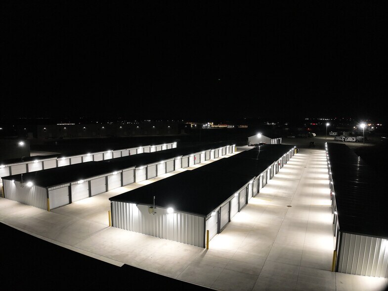 More Photos Of 3556 Marnie Ave, Waterloo Self Storage For Sale