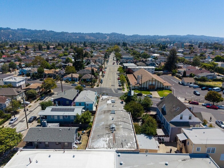More Photos Of 5417 Adeline St, Oakland Auto Repair For Sale