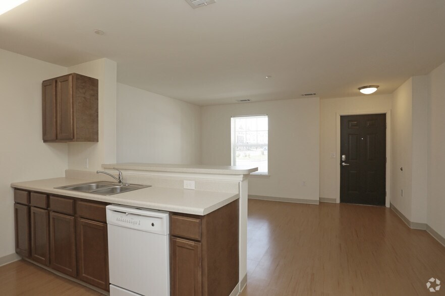 More Photos Of 700 Wincoram Way, Coram Apartments For Lease