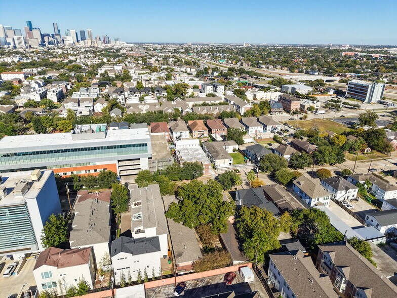 More Photos Of 1820 Binz St, Houston Apartments For Sale