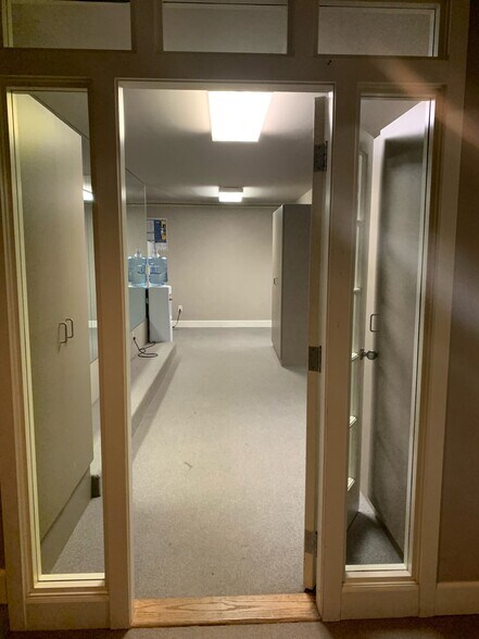 More Photos Of 4314 E Madison St, Seattle Office For Lease