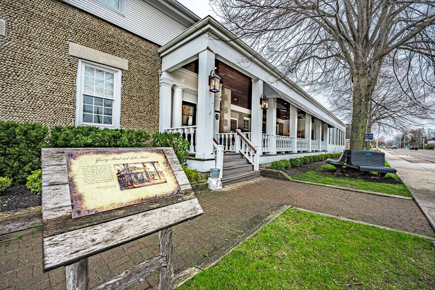 More Photos Of 310 Lake St, Wilson Hotel For Sale