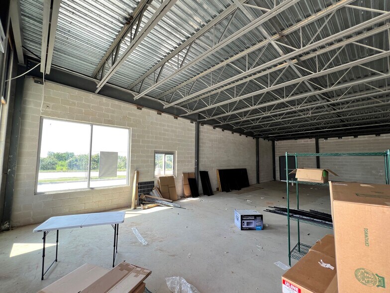 More Photos Of 5440 FM 359 Rd, Brookshire Storefront For Lease