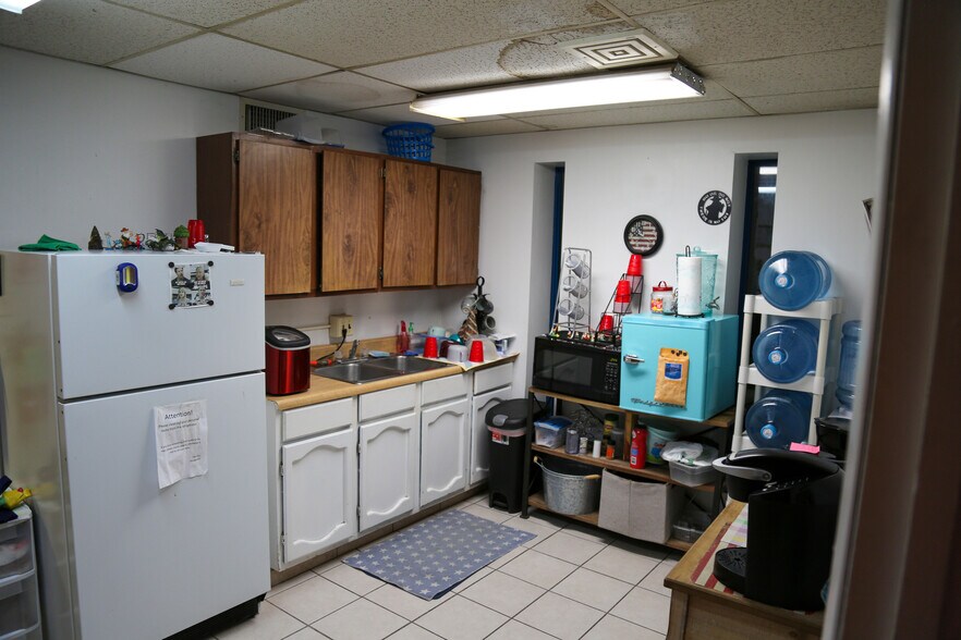 More Photos Of 115 E Martinez Rd, Moriarty Warehouse For Sale