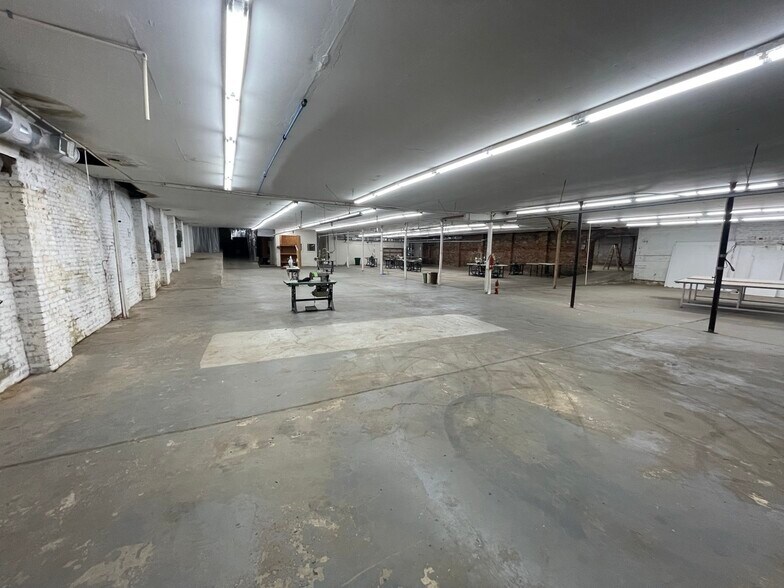 More Photos Of 117 First Ave, Thomson Manufacturing For Lease