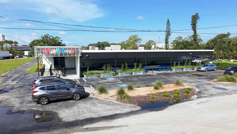 More Photos Of 7490 N 36th St, Pinellas Park Loft Creative Space For Lease