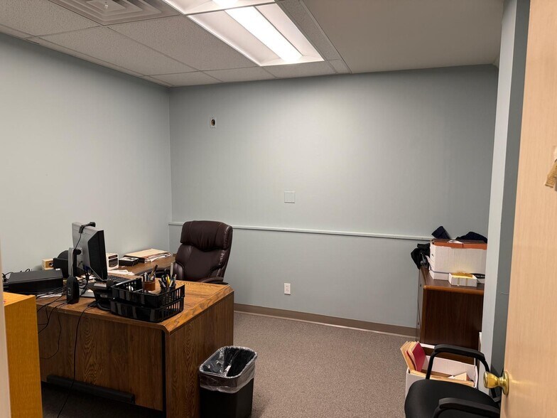 More Photos Of 1033-1061 Bloomfield Ave, Clifton Storefront Retail Office For Lease