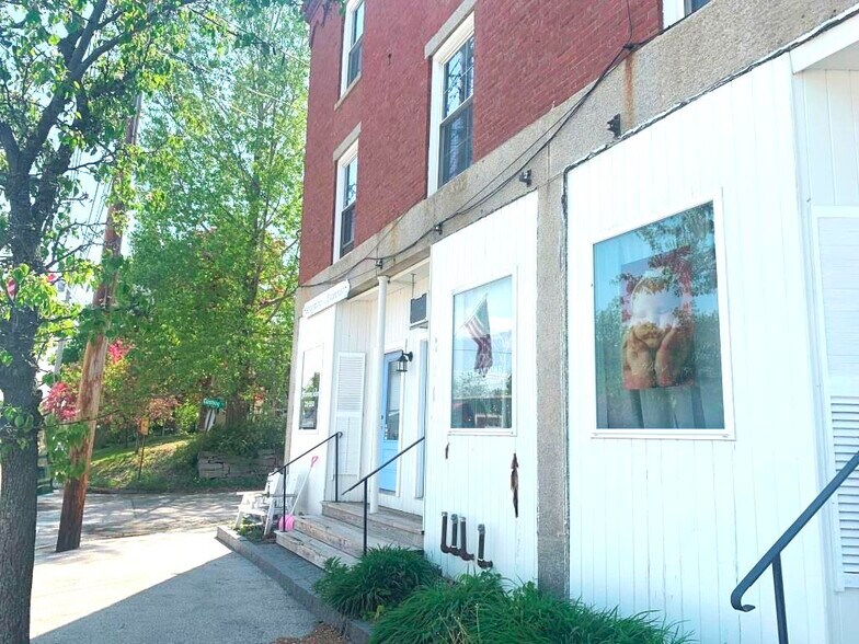 More Photos Of 115 Main St, Winterport Apartments For Lease