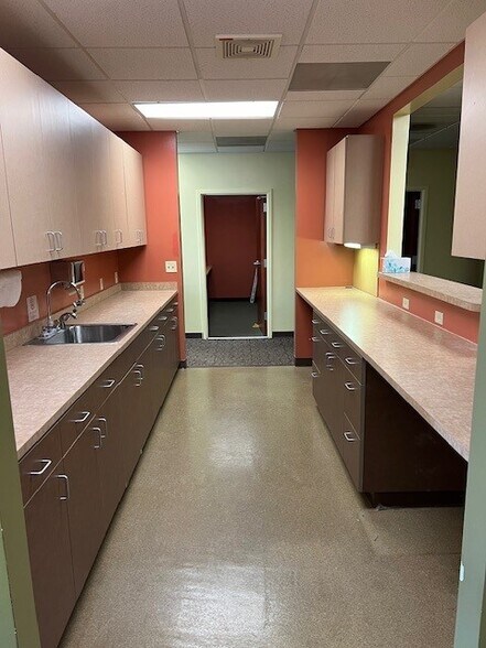 More Photos Of 225 E 3rd Ave, Spokane General Retail For Sale