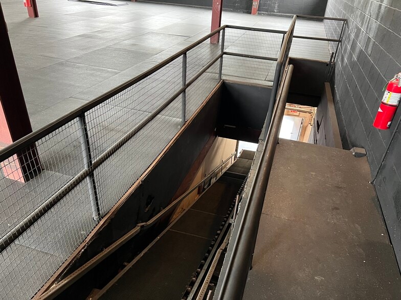 More Photos Of 158 Central Ave, Rochelle Park Industrial For Sale