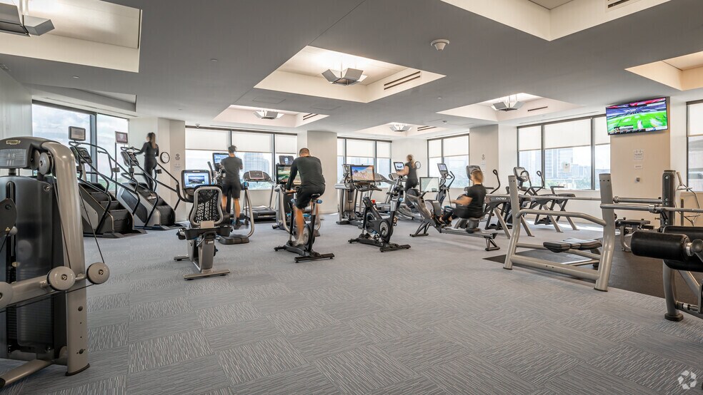 More Photos Of 5555 San Felipe St, Houston Office For Lease