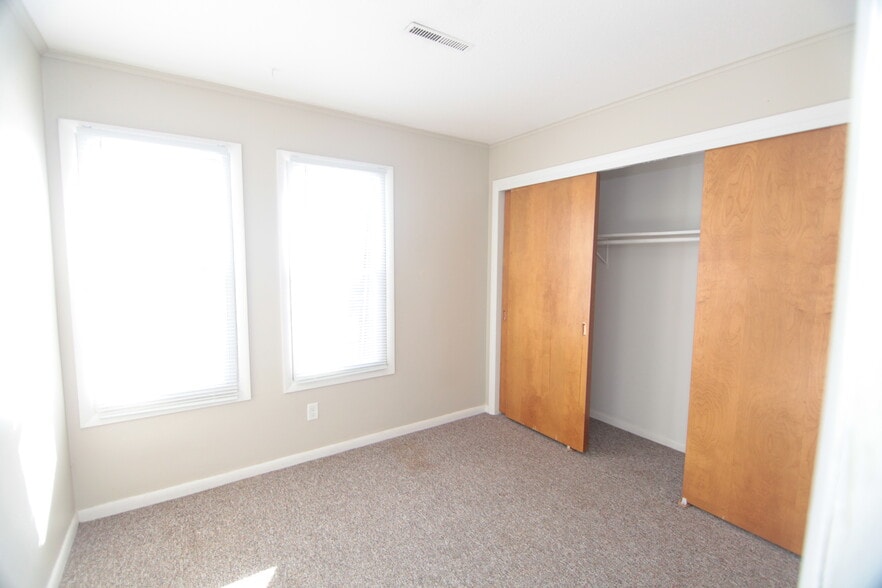 More Photos Of 1524 38th St, Rock Island Office Residential For Sale