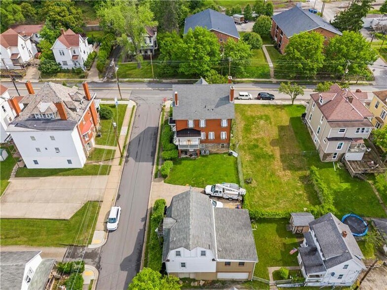 More Photos Of 600 E Maiden St, Washington Office Residential For Sale