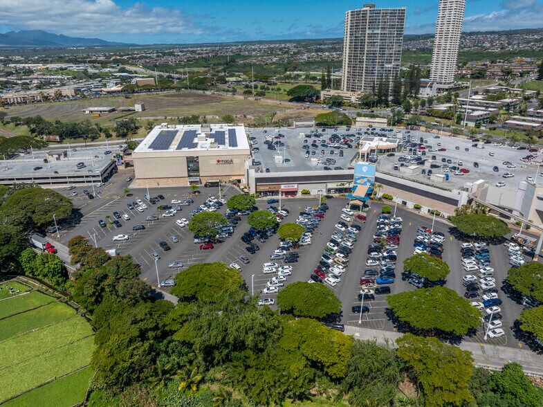 More Photos Of 98-1005 Moanalua Rd, Aiea Department Store For Lease
