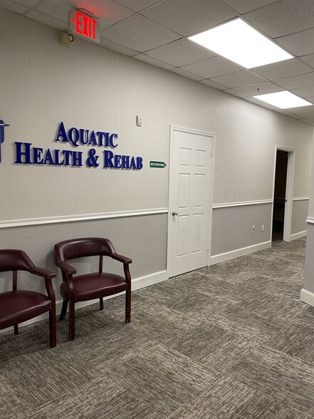 More Photos Of 595 N Courtenay Pky, Merritt Island Medical For Lease