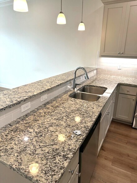 More Photos Of 8406 Cambridge Rd, Tyler Apartments For Sale