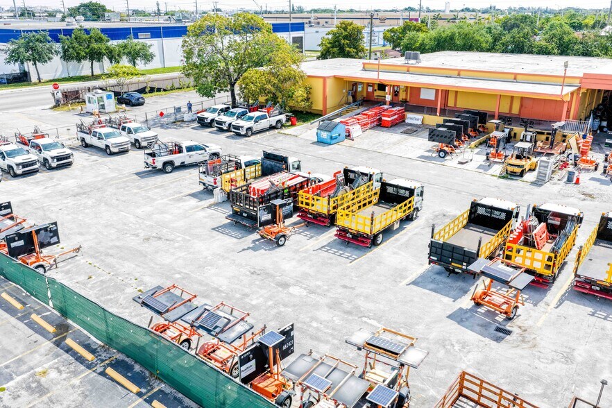 More Photos Of 3570 NW 62nd St, Miami Land For Lease