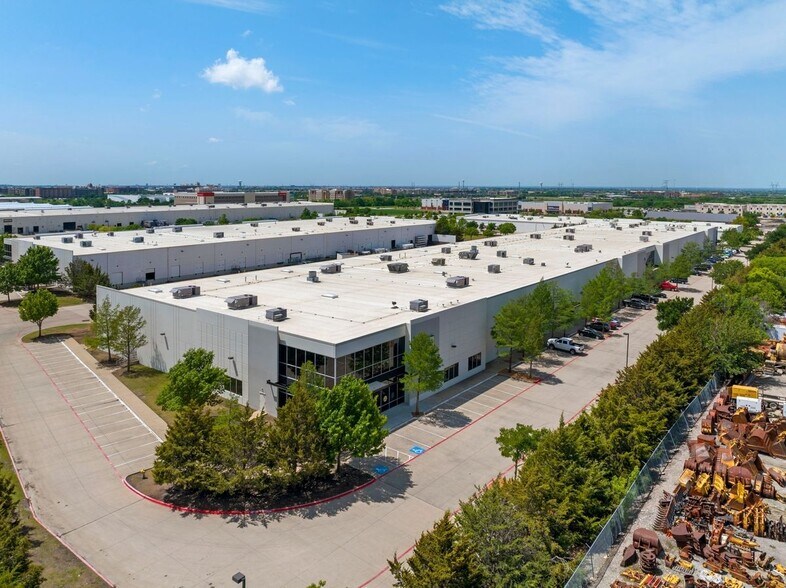 More Photos Of 10570 John W Elliott Dr, Frisco Distribution For Lease