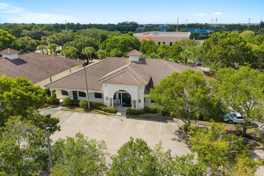 More Photos Of 3465 SE Willoughby Blvd, Stuart Office For Sale