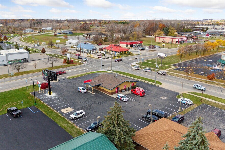 More Photos Of 1380 Wright Ave, Alma Freestanding For Sale