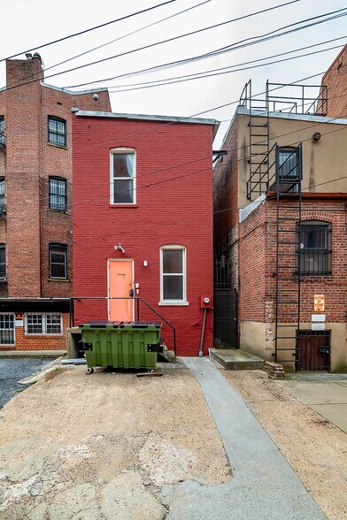 More Photos Of 1715 N St NW, Washington Office For Lease