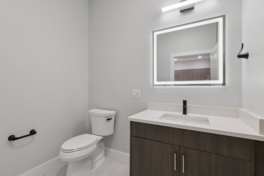 More Photos Of 34-40 Hudson St, Newark Apartments For Lease