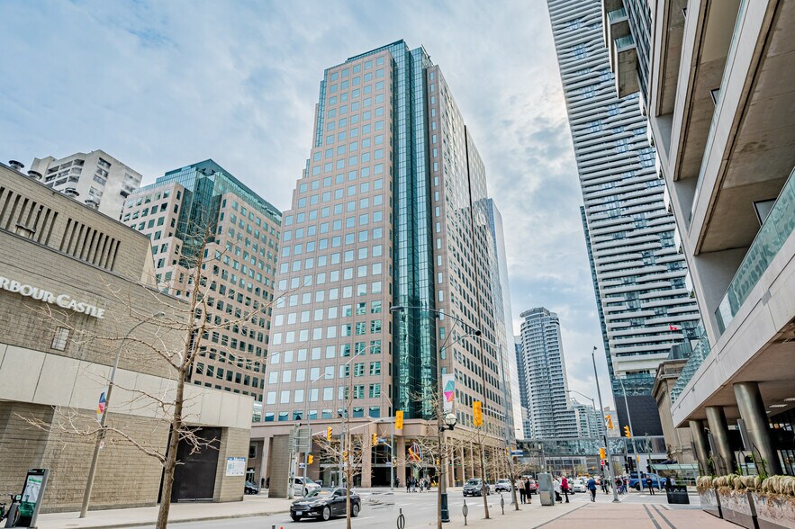 Primary Photo Of 20 Bay St, Toronto Coworking Space