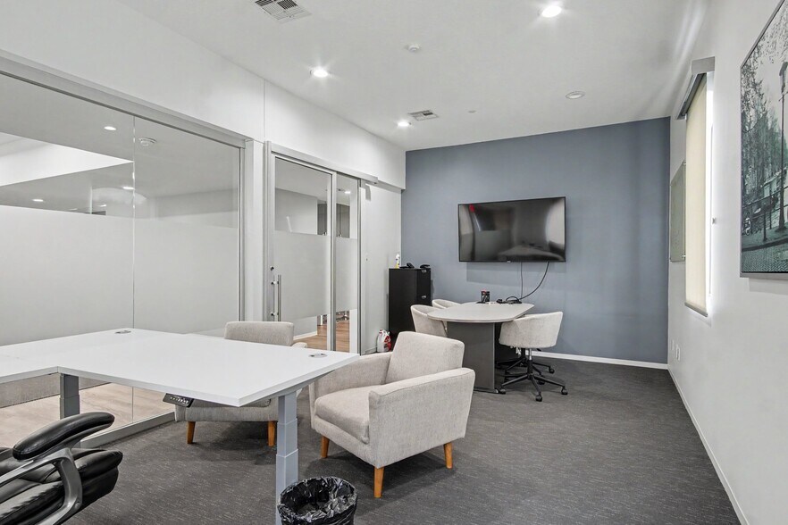 More Photos Of 1810 Snake River Rd, Katy Medical For Sale