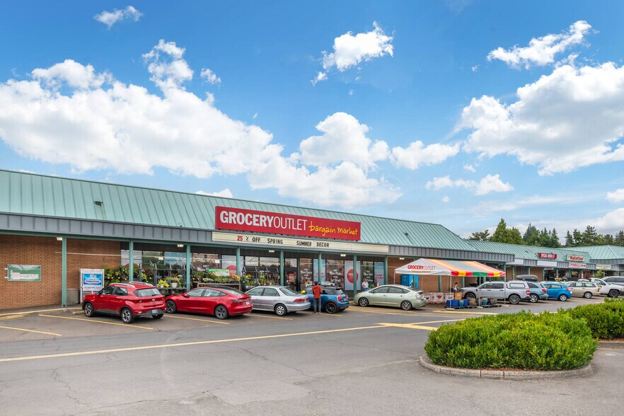 Primary Photo Of 15525-15785 SW 116th Ave, King City General Retail For Lease