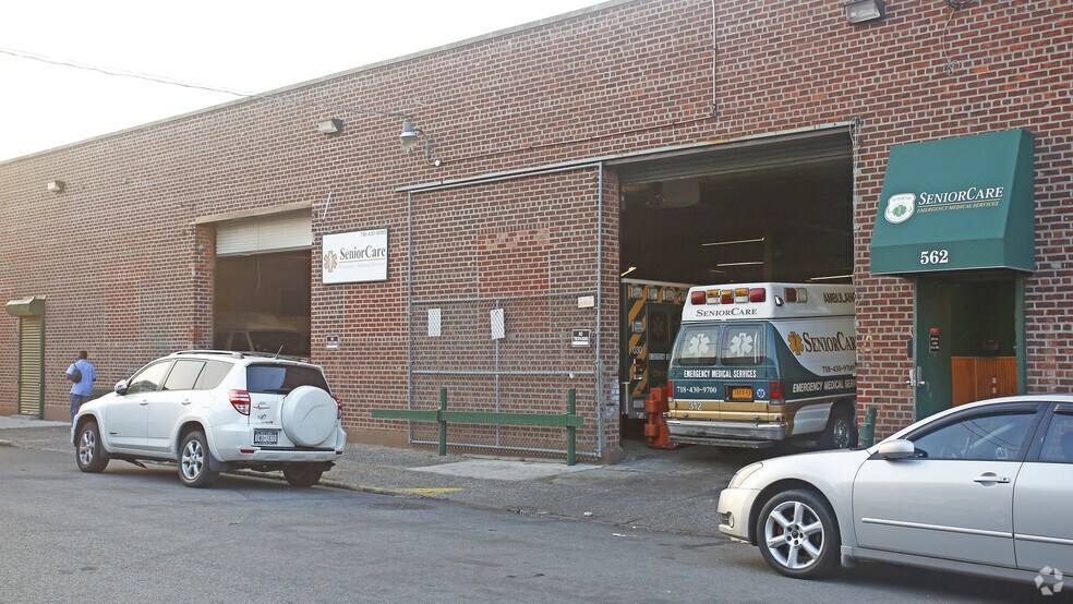 More Photos Of 719 Berriman St, Brooklyn Manufacturing For Lease