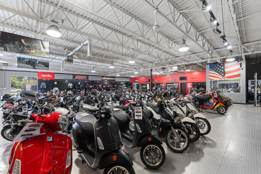 More Photos Of 4828 Augusta Rd, Garden City Freestanding For Sale