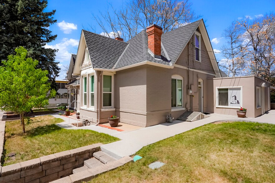 More Photos Of 1979 W Littleton Blvd, Littleton Office Residential For Sale