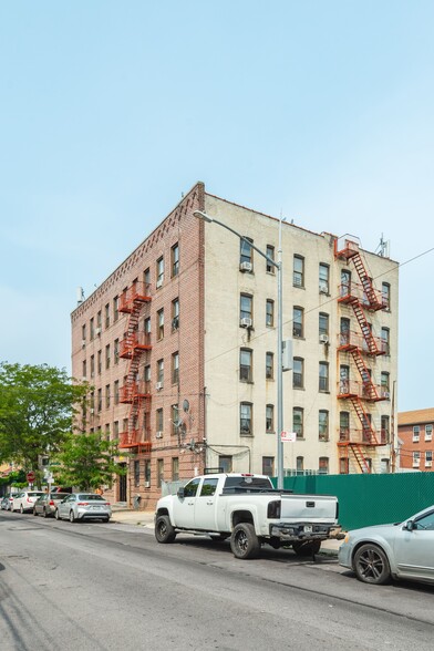 More Photos Of 2105 Blackrock Ave, Bronx Apartments For Sale