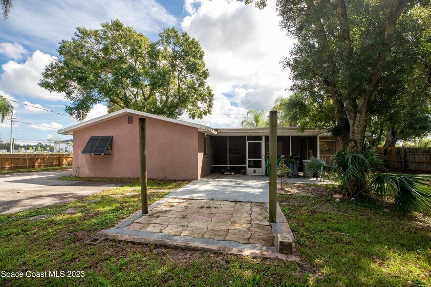 More Photos Of 4030 Minton Rd, Melbourne Office For Sale