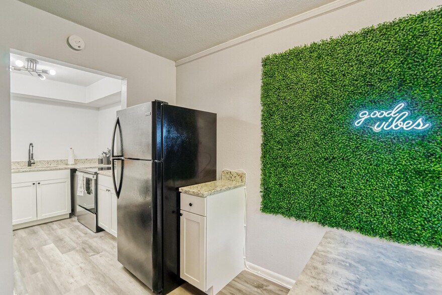 More Photos Of 4513 W McElroy Ave, Tampa Apartments For Sale