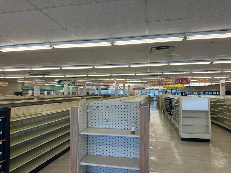 More Photos Of 101 Main St, Sayville Drugstore For Sale