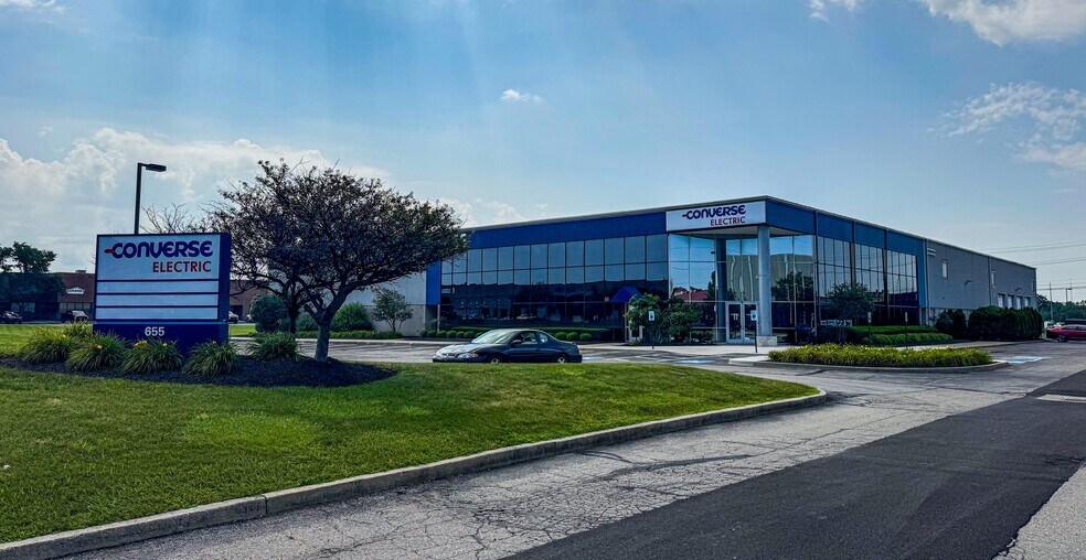 More Photos Of 655 Dearborn Park Ln, Worthington Warehouse For Lease