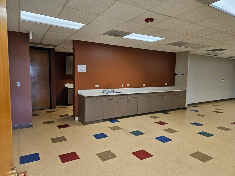 More Photos Of 12100 E Iliff Ave, Aurora Office For Lease