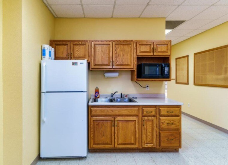 More Photos Of 1001 Naylor Dr SE, Bemidji Warehouse For Sale