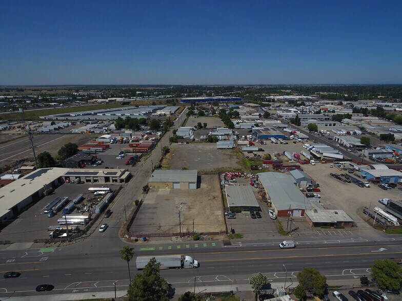 More Photos Of 3222 W Capitol Ave, West Sacramento Warehouse For Lease
