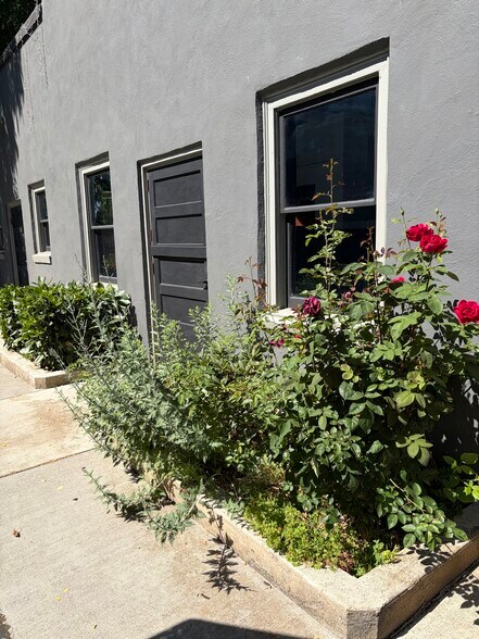More Photos Of 155 Main St W, Monmouth Storefront For Lease
