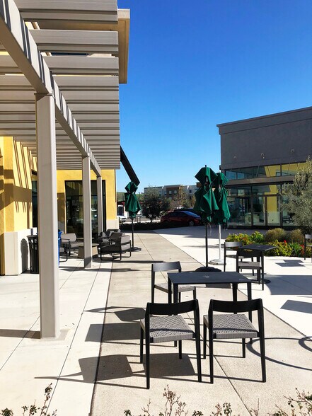 More Photos Of 4521-4527 Livermore Outlets Dr, Livermore General Retail For Sale