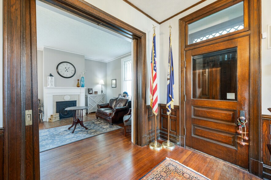 More Photos Of 2525 Rivermont Ave, Lynchburg Office For Sale