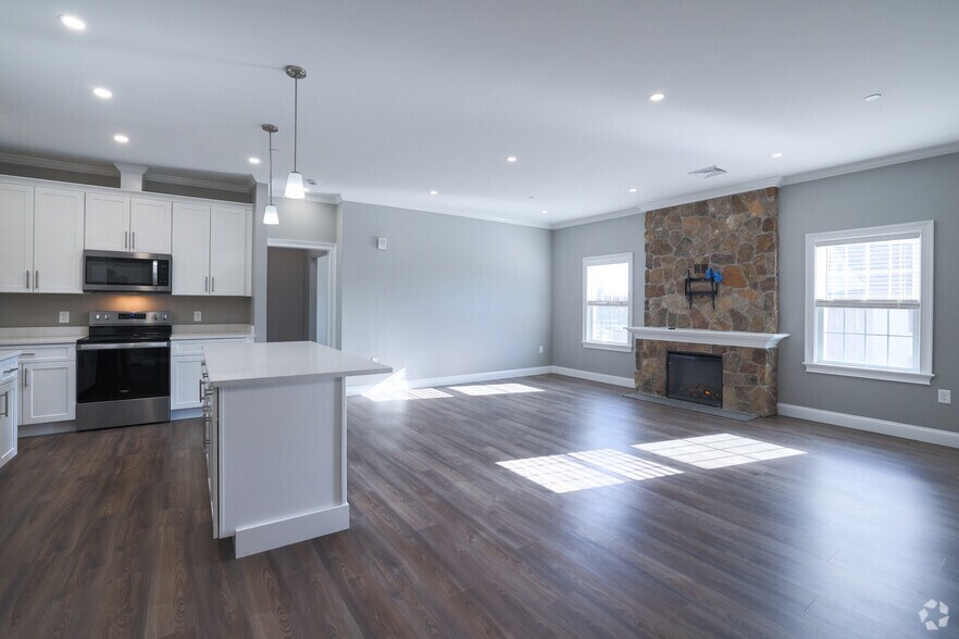 More Photos Of 3 Meeting House Rd, Chelmsford Apartments For Lease