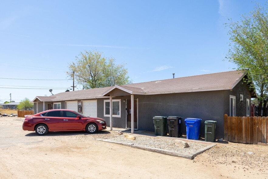 More Photos Of 12023 Chamberlaine Way, Adelanto Apartments For Sale