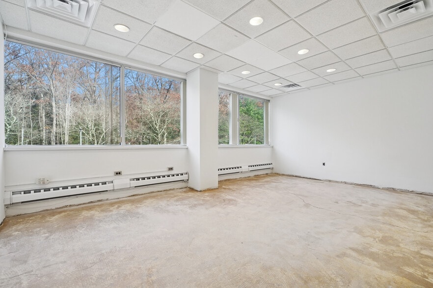 More Photos Of 2740 NJ-10 Suite #201, Morris Plains Office For Sale