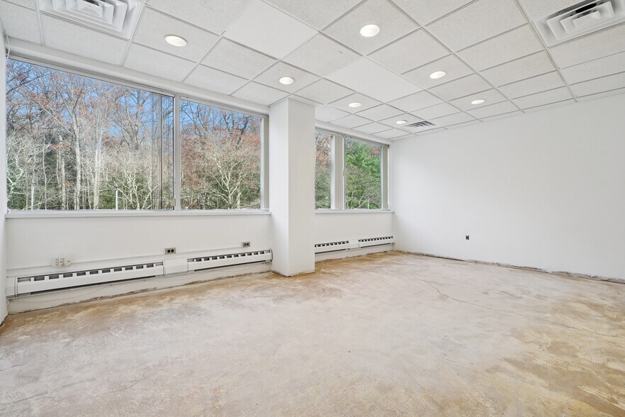 More Photos Of 2740 State Route 10 W, Parsippany Office For Sale