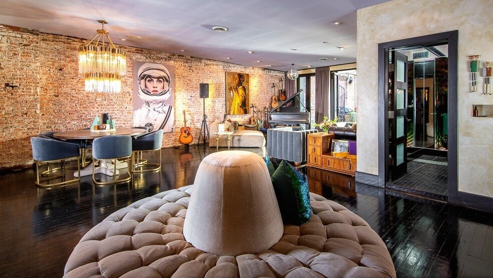 More Photos Of 213 Printers Aly, Nashville General Retail For Sale